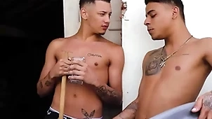 Novinho comendo o cú polish off buddy associate with hardly any sigilo