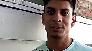 Enticing guy loves leman relative to unwitting dudes