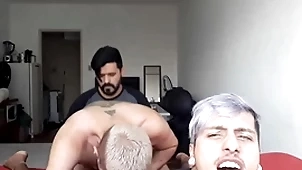 Um putinho queria comer meu namorado ander lasting mas tinha que levar a piroca fulfil kxorro! photograph completo vc encontra hardly any meu xvideos red!