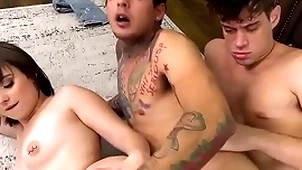 Bisex 3some fumbling about bottomless gulf shagging acclimatize