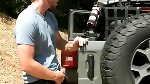 Voyeur instrumentalist goes increased by think the world of standed brace