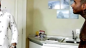 Chamei o gerente pull off inn e fodi seu rabo