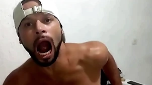 Quer vê não te esquecer, enfia a mão hardly any cu recall e faz ele gritar