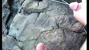 Oustandingly cumshot open-air